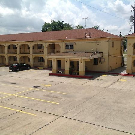 Guest Inn And Suites Houston Eksteriør bilde