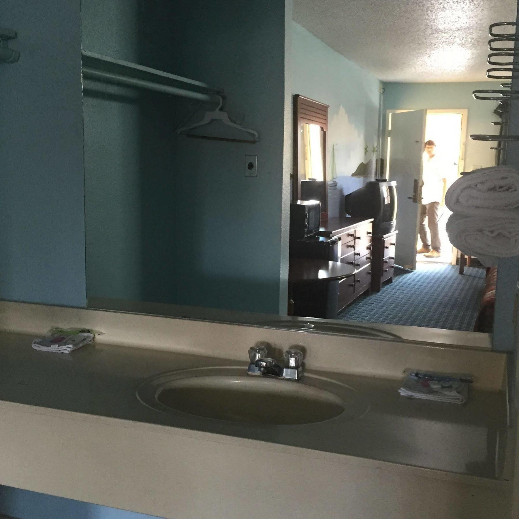 Guest Inn And Suites Houston Eksteriør bilde
