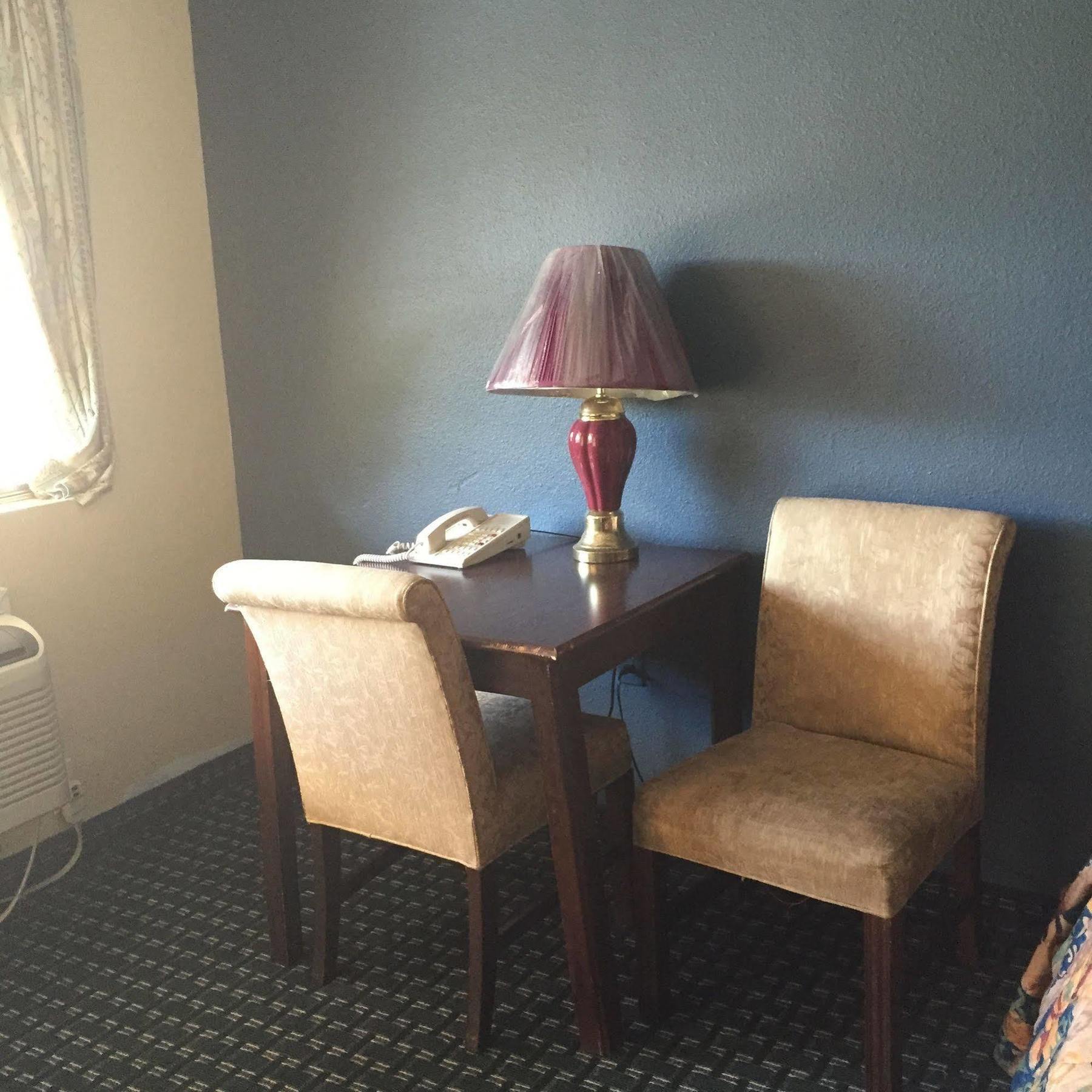 Guest Inn And Suites Houston Eksteriør bilde