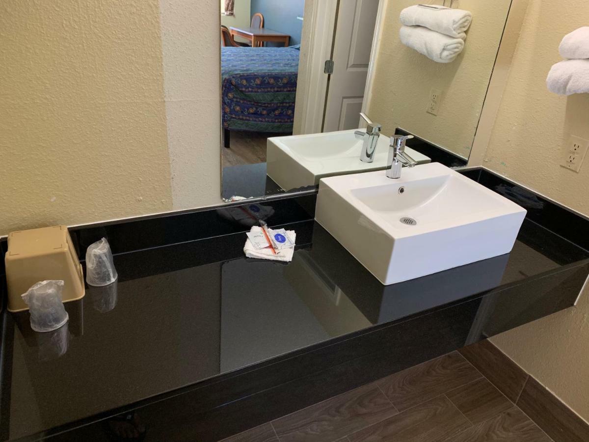 Guest Inn And Suites Houston Rom bilde