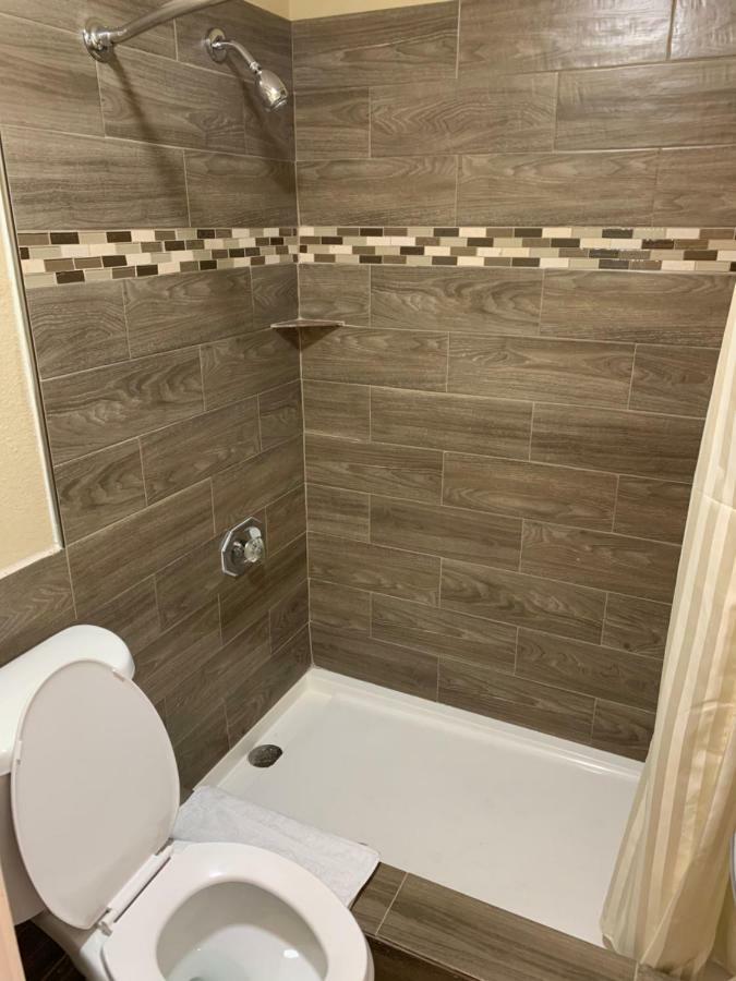 Guest Inn And Suites Houston Eksteriør bilde